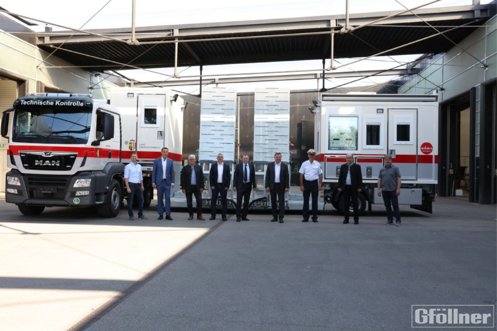 Handover to the Office of the Upper Austrian Provincial Government