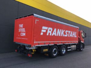 Curtainsider-Aufbau für Frontkran, Schiebeplanen